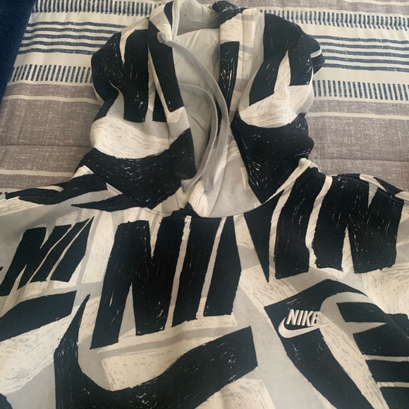 New Nike Designer Hoodie with multiple Nike Logos on front and back. Beautiful! - Picture 6 of 8